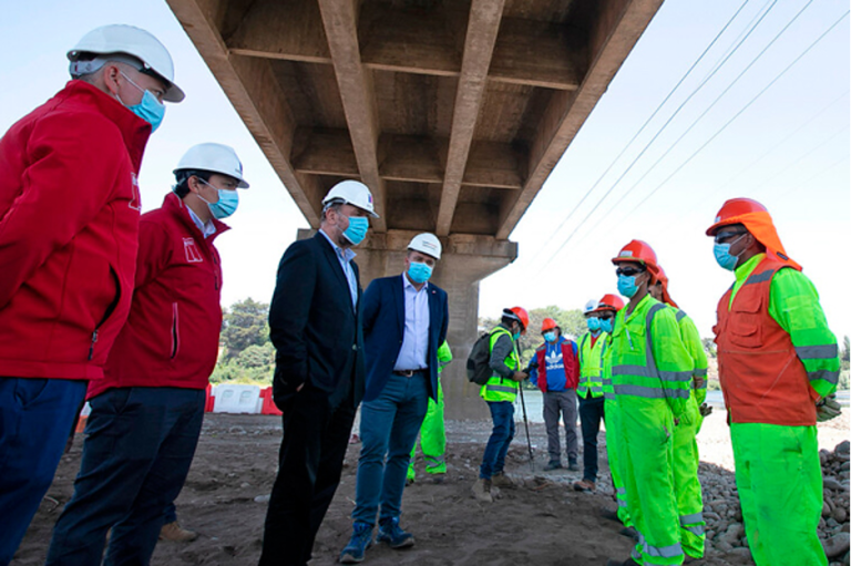 Ministro de Obras Públicas inspeccionó avances y mejoramiento de la nueva ruta Nahuelbuta en Biobío